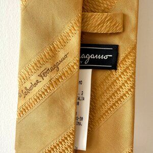 Salvatore Ferragamo 100% Silk Neck Tie Yellow/Gold Embroidered Stripe (4” Width)